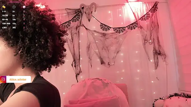 Alice winter  online show from October 24, 2025, 6:07 pm