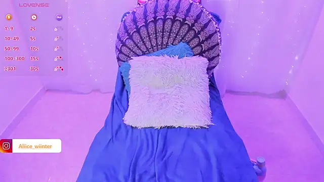 Alice winter  online show from March 19, 2025, 10:31 pm