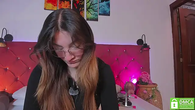 Ruth harvey  online show from April 14, 2026, 1:27 pm