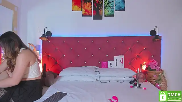 Ruth harvey  online show from April 8, 2026, 1:56 pm