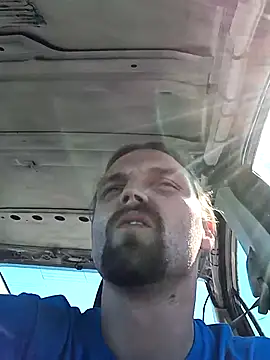 Snapshot of VitaminmanFL chatting on November 13, 2025, 5:50 pm VitaminmanFL online show from November 13, 2025, 5:50 pm