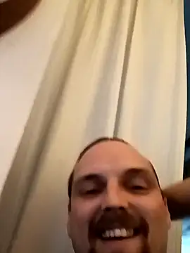 Snapshot of VitaminmanFL chatting on November 9, 2025, 3:43 am VitaminmanFL online show from November 9, 2025, 3:43 am