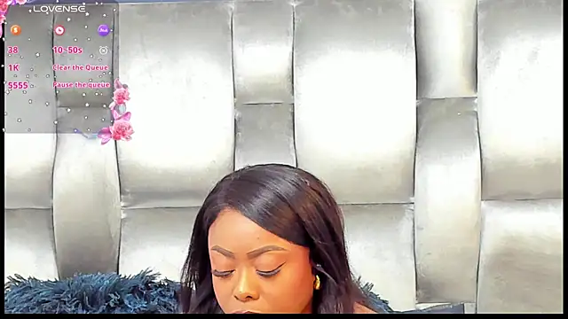 CamilaBenitez online show from May 14, 2026, 9:01 pm