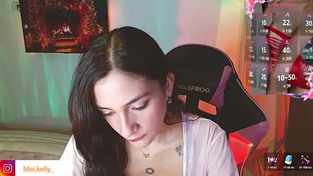 Snapshot of Mei_Kelly chatting on December 2, 2025, 12:11 am Mei Kelly online show from December 2, 2025, 12:11 am