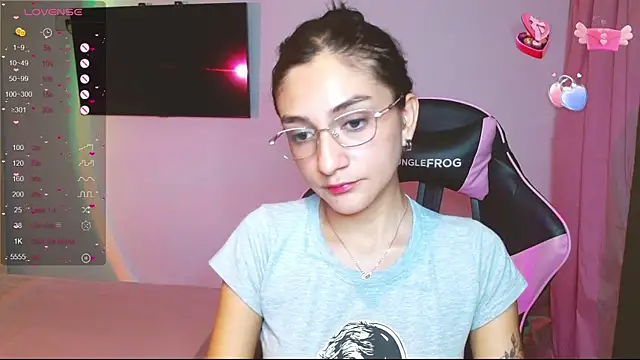 Snapshot of Mei_Kelly chatting on February 18, 2025, 2:49 am Mei Kelly online show from February 18, 2025, 2:49 am