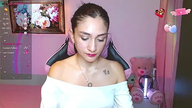 Snapshot of Mei_Kelly chatting on March 7, 2025, 11:27 pm Mei Kelly online show from March 7, 2025, 11:27 pm