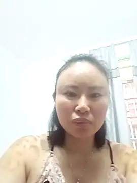 xiaoxuer online show from May 26, 2026, 3:04 am