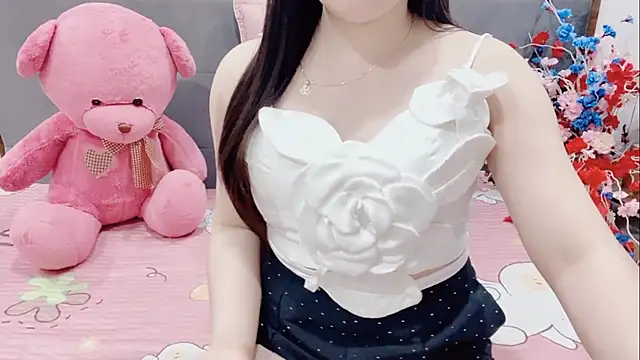 Snapshot of Funikio chatting on February 9, 2026, 1:53 pm Funikio online show from February 9, 2026, 1:53 pm