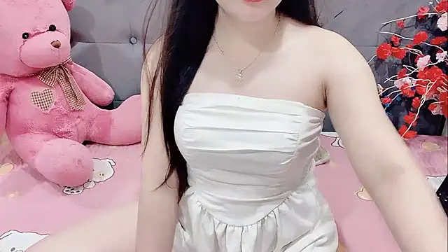 Snapshot of Funikio chatting on November 10, 2025, 2:38 am Funikio online show from November 10, 2025, 2:38 am