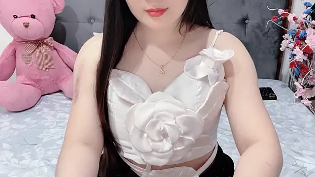 Funikio online show from May 8, 2026, 2:43 pm