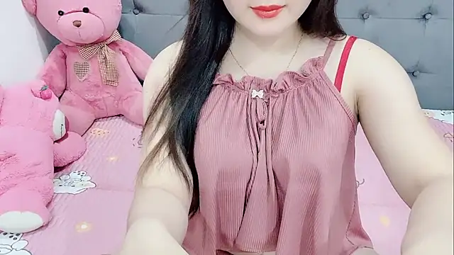 Snapshot of Funikio chatting on October 26, 2025, 1:33 pm Funikio online show from October 26, 2025, 1:33 pm