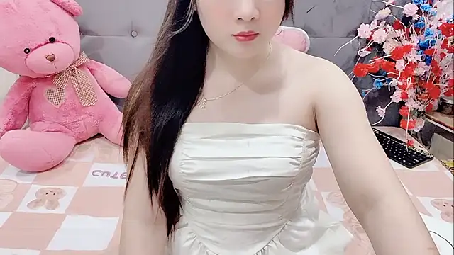 Snapshot of Funikio chatting on December 4, 2025, 2:27 pm Funikio online show from December 4, 2025, 2:27 pm