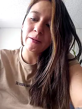 Snapshot of Zoe_Nasty chatting on March 10, 2025, 7:18 pm Zoe Nasty online show from March 10, 2025, 7:18 pm