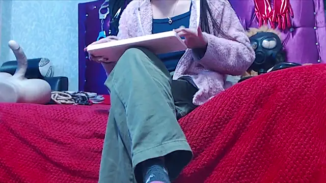 AyshaScott online show from February 19, 2026, 2:25 pm