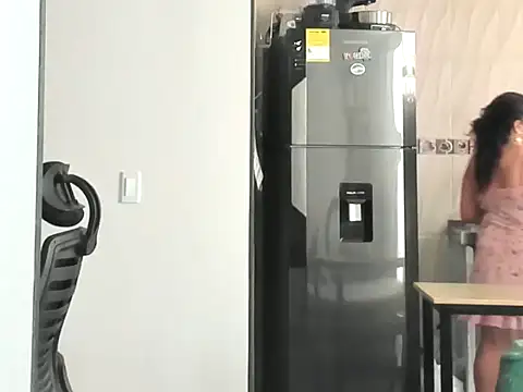 Snapshot of MonicaGarcia_ chatting on April 4, 2026, 2:23 pm MonicaGarcia online show from April 4, 2026, 2:23 pm