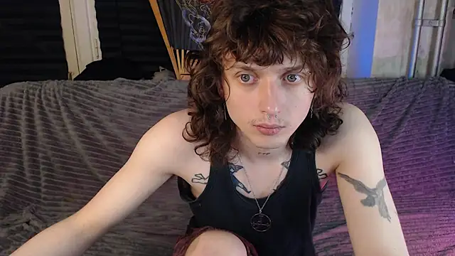 axxxturel online show from June 4, 2026, 5:28 pm
