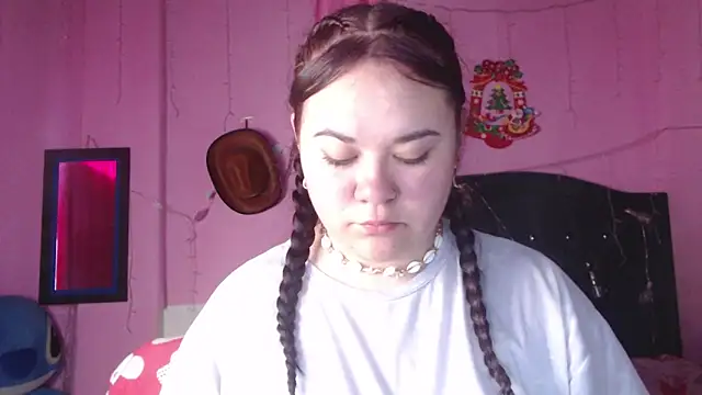 Snapshot of NikkiRous_ chatting on November 6, 2025, 12:31 pm NikkiRous online show from November 6, 2025, 12:31 pm