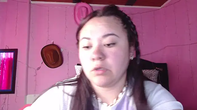 Snapshot of NikkiRous_ chatting on December 5, 2025, 1:10 pm NikkiRous online show from December 5, 2025, 1:10 pm