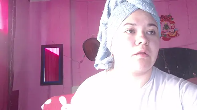 Snapshot of NikkiRous_ chatting on October 28, 2025, 1:10 pm NikkiRous online show from October 28, 2025, 1:10 pm