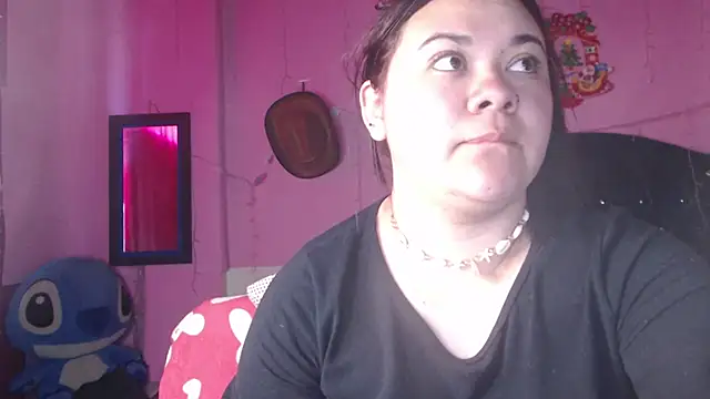 Snapshot of NikkiRous_ chatting on November 4, 2025, 1:15 pm NikkiRous online show from November 4, 2025, 1:15 pm