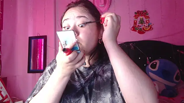 Snapshot of NikkiRous_ chatting on November 17, 2025, 2:43 pm NikkiRous online show from November 17, 2025, 2:43 pm