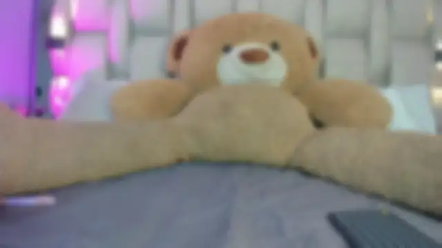 Snapshot of _LauraTaylor_ chatting on October 20, 2025, 7:47 pm LauraTaylor online show from October 20, 2025, 7:47 pm