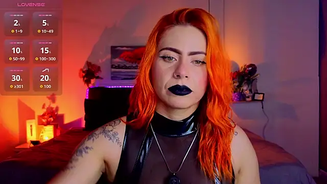 Snapshot of Dulce_charlottee chatting on October 28, 2025, 8:08 pm Dulce charlottee online show from October 28, 2025, 8:08 pm