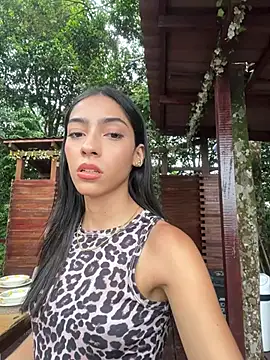 Snapshot of Ema_azel chatting on February 17, 2025, 2:17 pm Ema azel online show from February 17, 2025, 2:17 pm