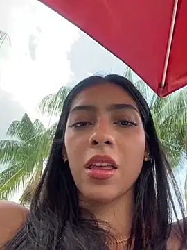 Snapshot of Ema_azel chatting on February 14, 2025, 4:52 pm Ema azel online show from February 14, 2025, 4:52 pm