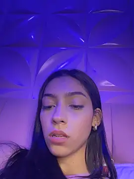 Snapshot of Ema_azel chatting on March 18, 2025, 1:44 pm Ema azel online show from March 18, 2025, 1:44 pm