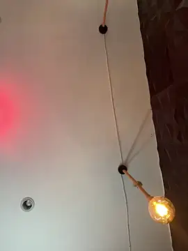 Snapshot of Ema_azel chatting on October 30, 2025, 1:53 pm Ema azel online show from October 30, 2025, 1:53 pm