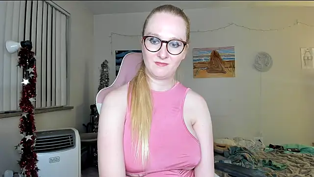 AudreyMadisonX online show from February 4, 2025, 6:25 am