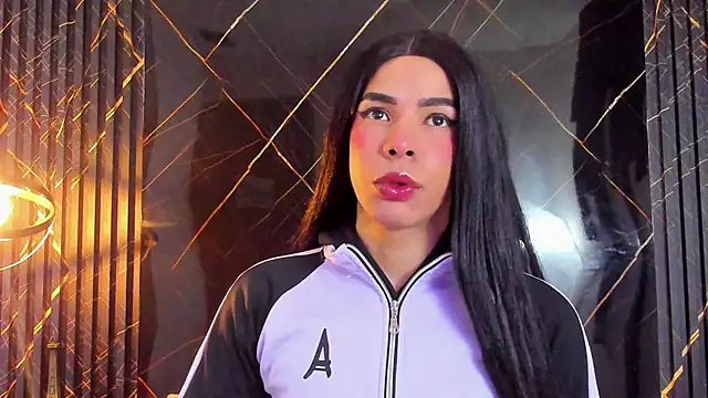 Snapshot of Giorgina_Parado chatting on September 17, 2025, 3:19 am Giorgina Parado online show from September 17, 2025, 3:19 am