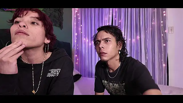 Snapshot of KokoAndRin chatting on November 13, 2025, 10:24 pm KokoAndRin online show from November 13, 2025, 10:24 pm