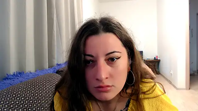 Snapshot of Helen_Adams_ chatting on May 15, 2026, 5:49 am Helen Adams online show from May 15, 2026, 5:49 am