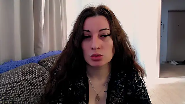 Snapshot of Helen_Adams_ chatting on May 25, 2026, 5:29 am Helen Adams online show from May 25, 2026, 5:29 am
