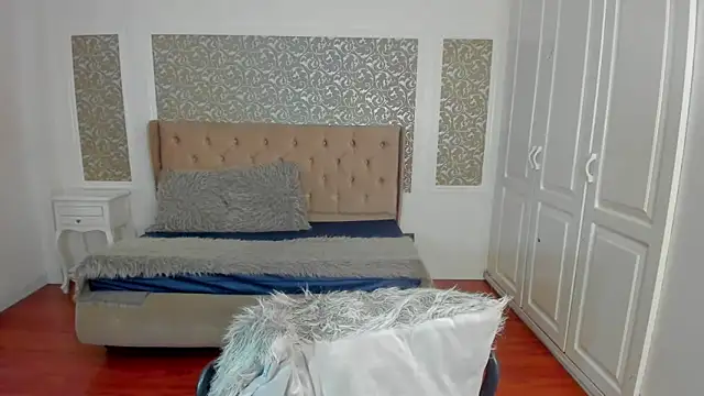 Snapshot of KimWessel_ chatting on October 21, 2025, 7:57 pm KimWessel online show from October 21, 2025, 7:57 pm