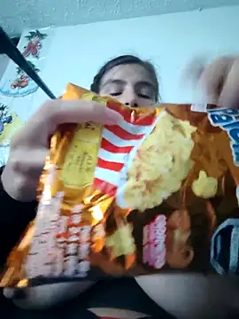 Snapshot of Sasha_smith23 chatting on November 17, 2025, 1:37 pm Sasha smith23 online show from November 17, 2025, 1:37 pm