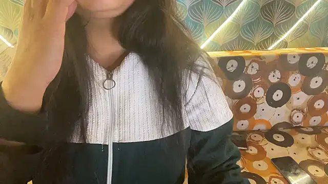 Snapshot of shuhana_ chatting on November 26, 2025, 5:18 am shuhana online show from November 26, 2025, 5:18 am