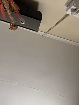 Gifttheskimaskboy online show from February 24, 2026, 7:53 am