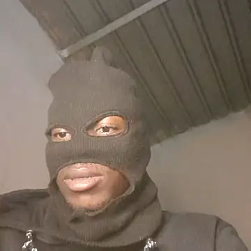 Gifttheskimaskboy online show from November 18, 2025, 8:23 pm