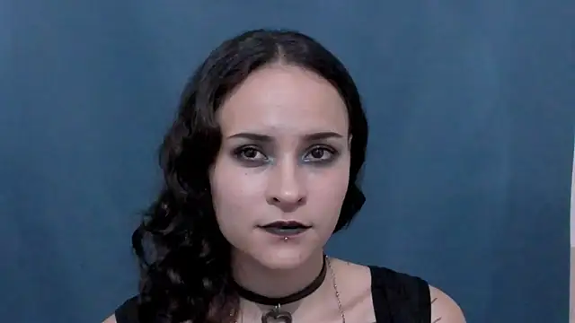 AnnyThompson  online show from April 14, 2026, 6:40 am