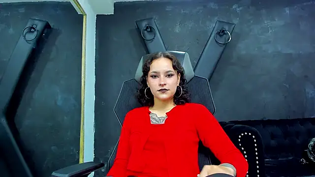 AnnyThompson  online show from October 18, 2025, 5:59 pm