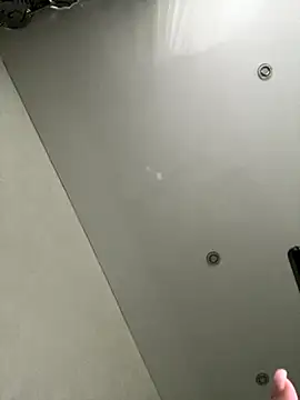 Snapshot of Kristis43 chatting on December 2, 2025, 11:34 am Kristis43 online show from December 2, 2025, 11:34 am