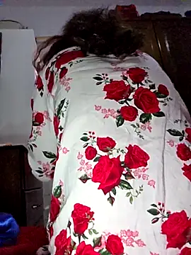 Snapshot of altinya chatting on November 9, 2025, 9:13 am altinya online show from November 9, 2025, 9:13 am