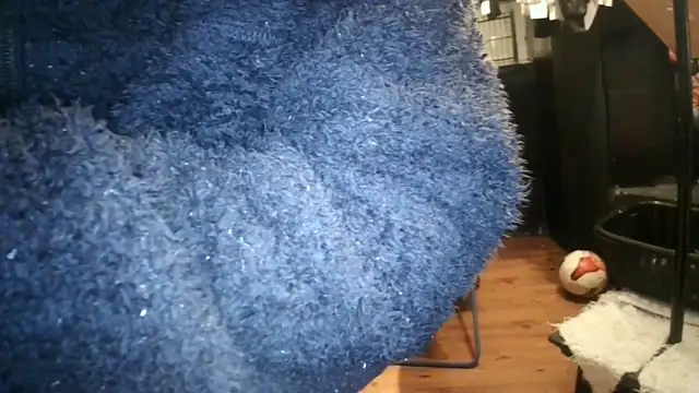 Snapshot of lukasdie chatting on April 10, 2026, 1:01 am lukasdie online show from April 10, 2026, 1:01 am