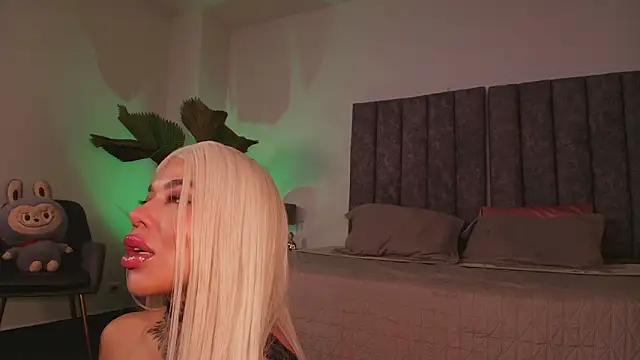 milaivanova online show from March 10, 2026, 11:47 am