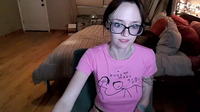 Snapshot of Plantbabeee chatting on March 17, 2025, 5:56 am Plantbabeee online show from March 17, 2025, 5:56 am