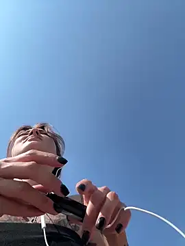 BabeRainbow online show from February 3, 2025, 7:29 am