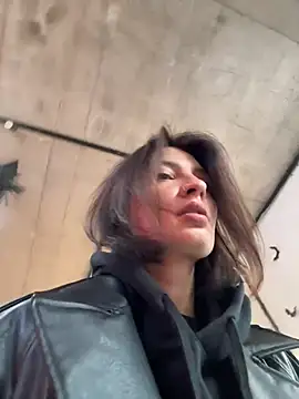 BabeRainbow online show from February 15, 2025, 9:16 am